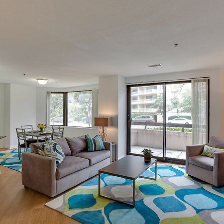 Oakwood Crystal City Арлингтън Екстериор снимка