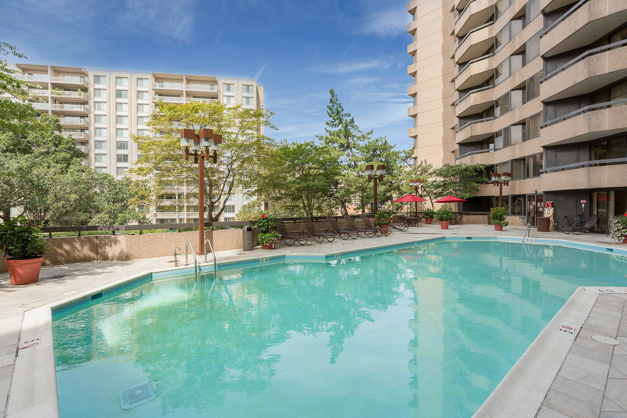 Oakwood Crystal City Арлингтън Екстериор снимка